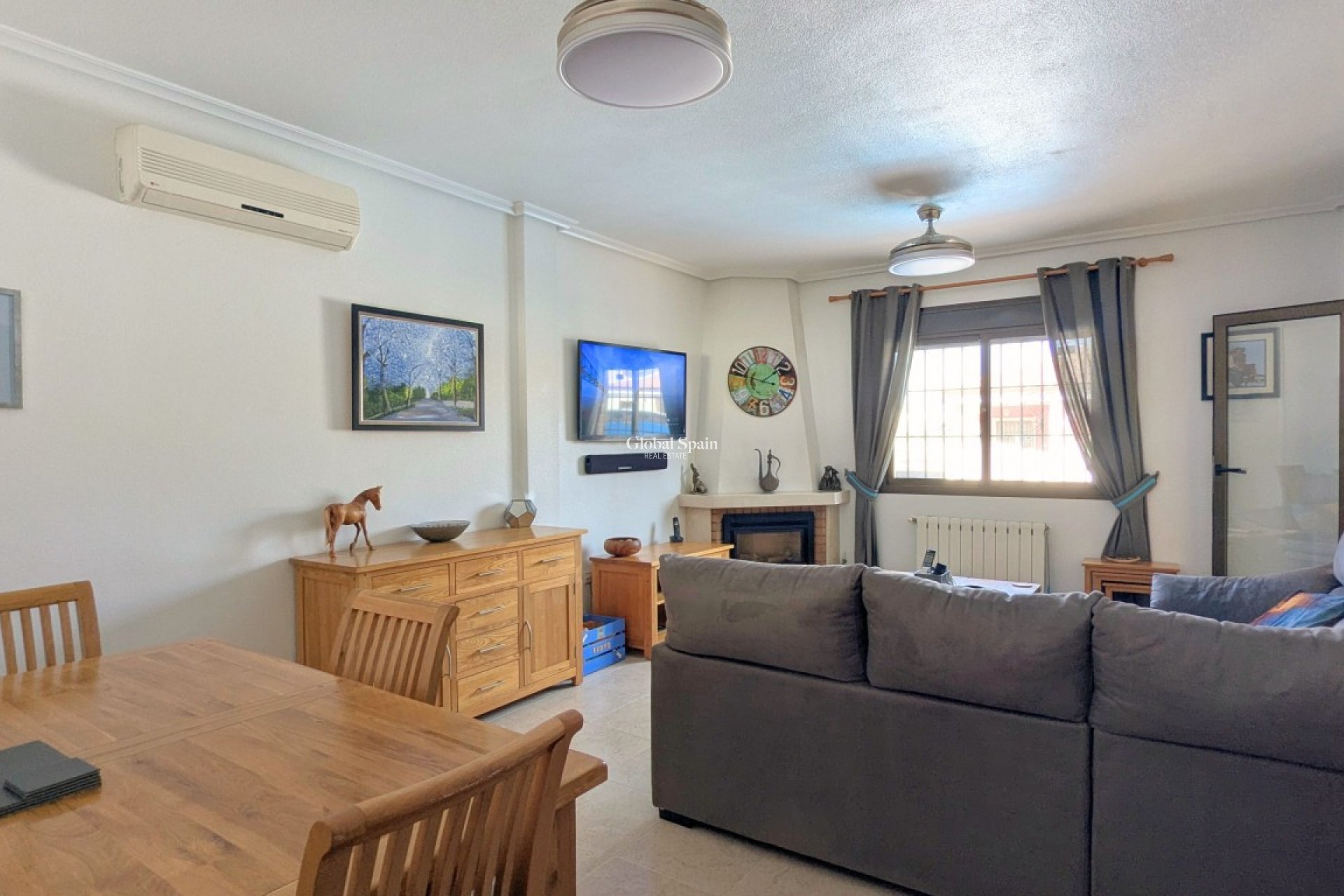 Resale - VILLA -
BIGASTRO - Inland