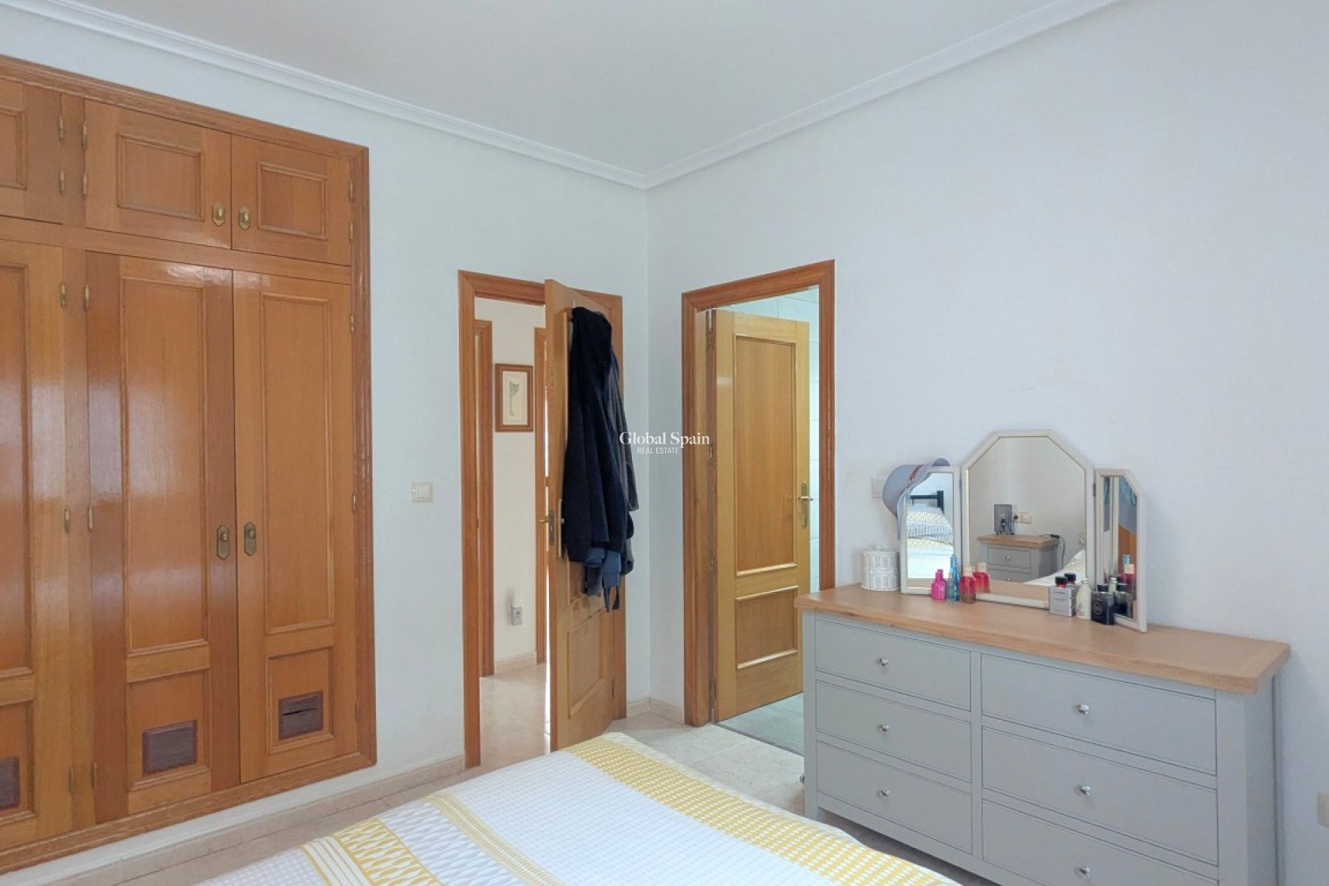 Resale - VILLA -
BIGASTRO - Inland