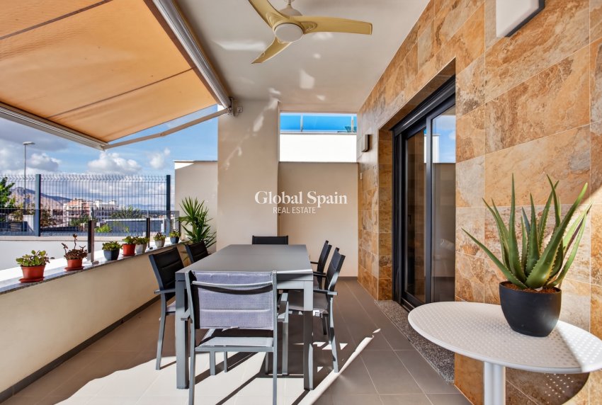Resale - VILLA -
BIGASTRO - Inland