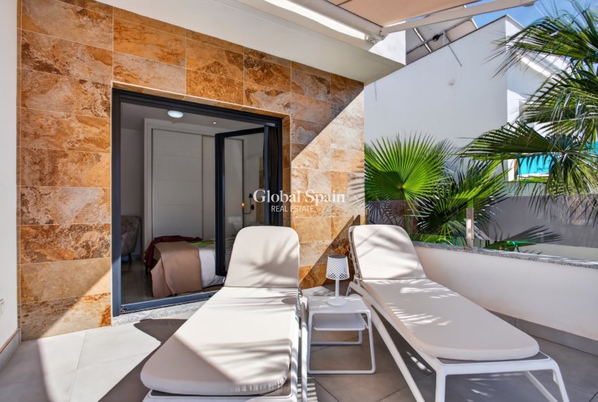 Resale - VILLA -
BIGASTRO - Inland