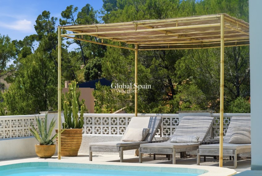 Resale - VILLA -
Bonyola - optional location detail
