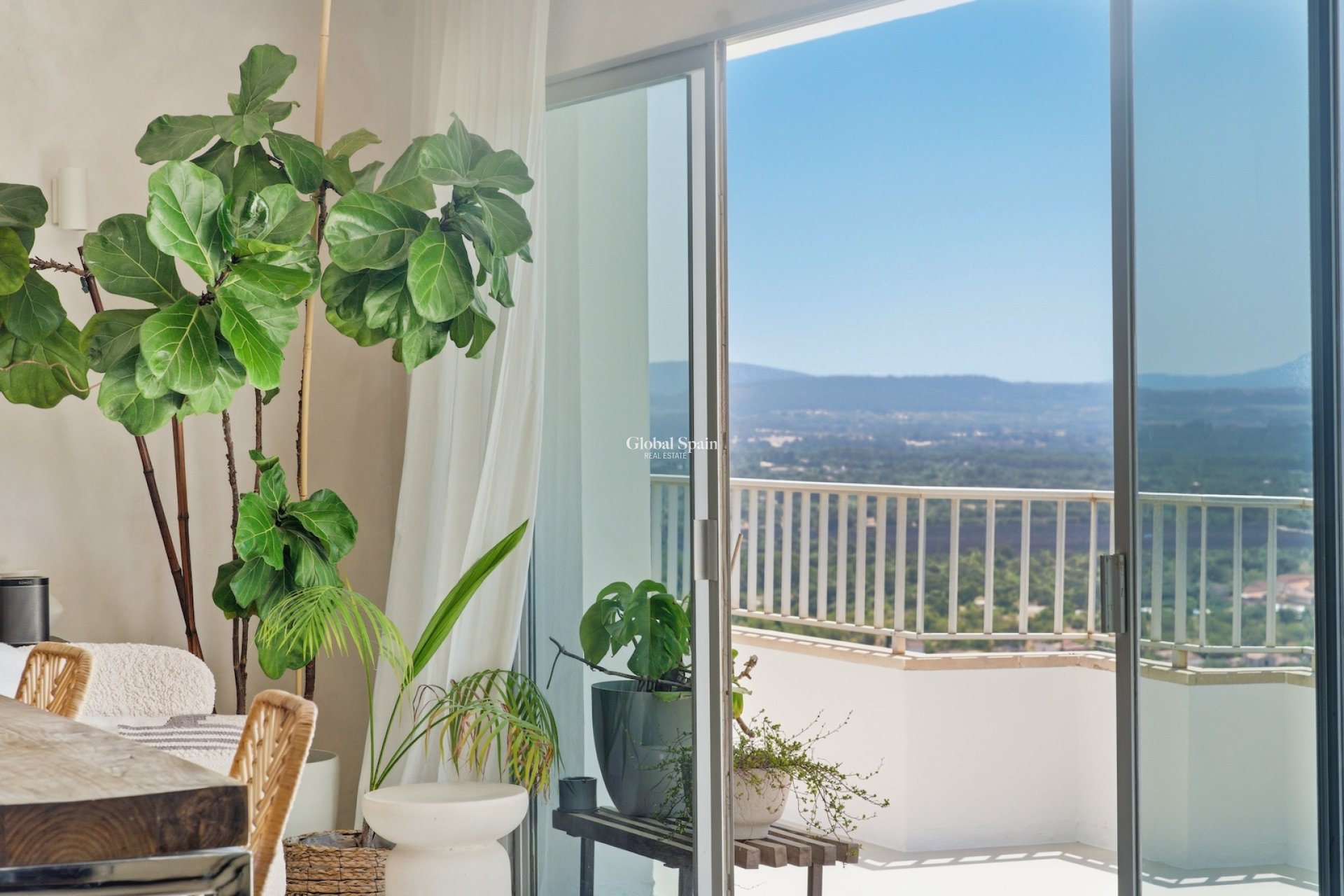 Resale - VILLA -
Bonyola - optional location detail
