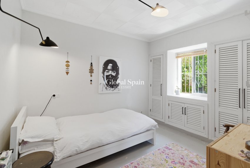 Resale - VILLA -
Bonyola - optional location detail