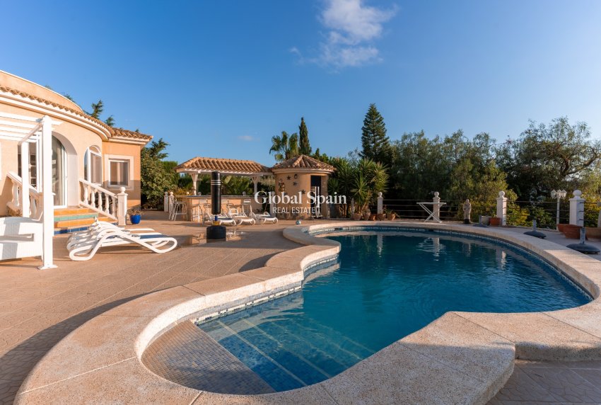 Resale - VILLA -
BUSOT - Costa Blanca