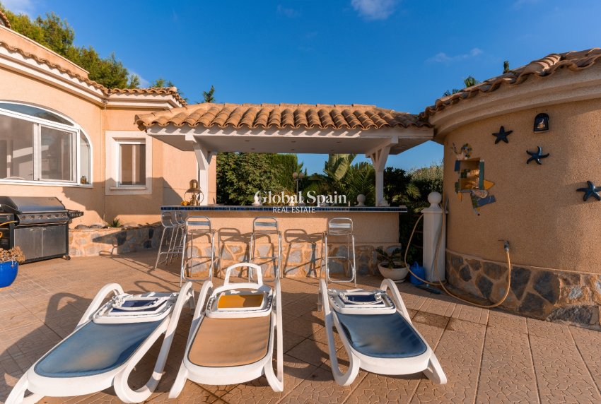 Resale - VILLA -
BUSOT - Costa Blanca