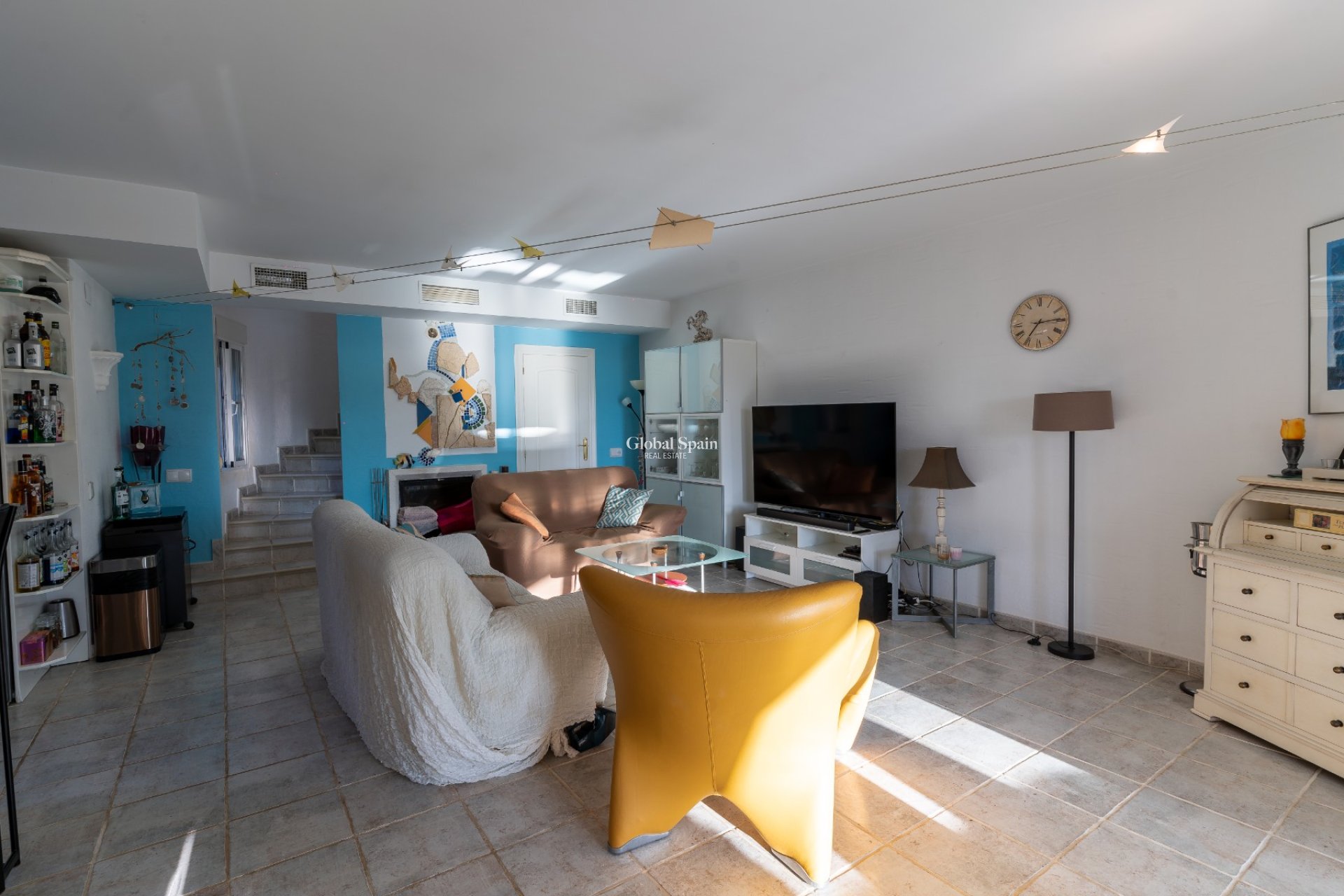 Resale - VILLA -
BUSOT - Costa Blanca