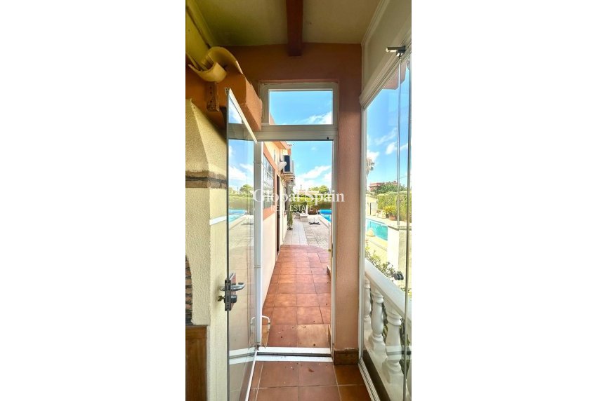 Resale - VILLA -
CABO ROIG - Costa Blanca