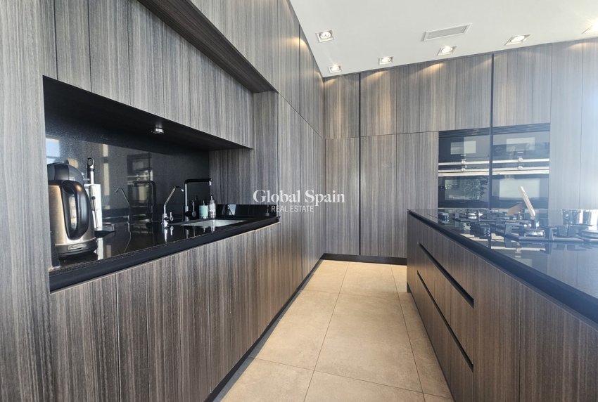 Resale - VILLA -
CABO ROIG - Costa Blanca