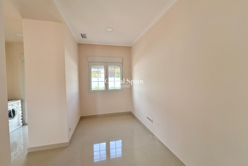 Resale - VILLA -
CABO ROIG - Costa Blanca