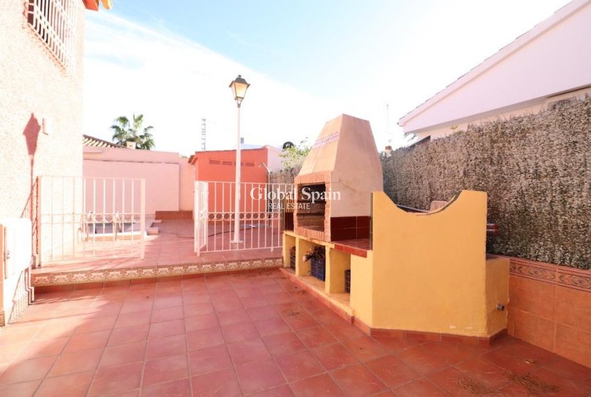Resale - VILLA -
CABO ROIG - Costa Blanca