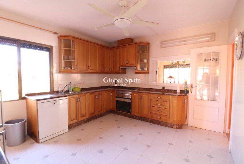 Resale - VILLA -
CABO ROIG - Costa Blanca