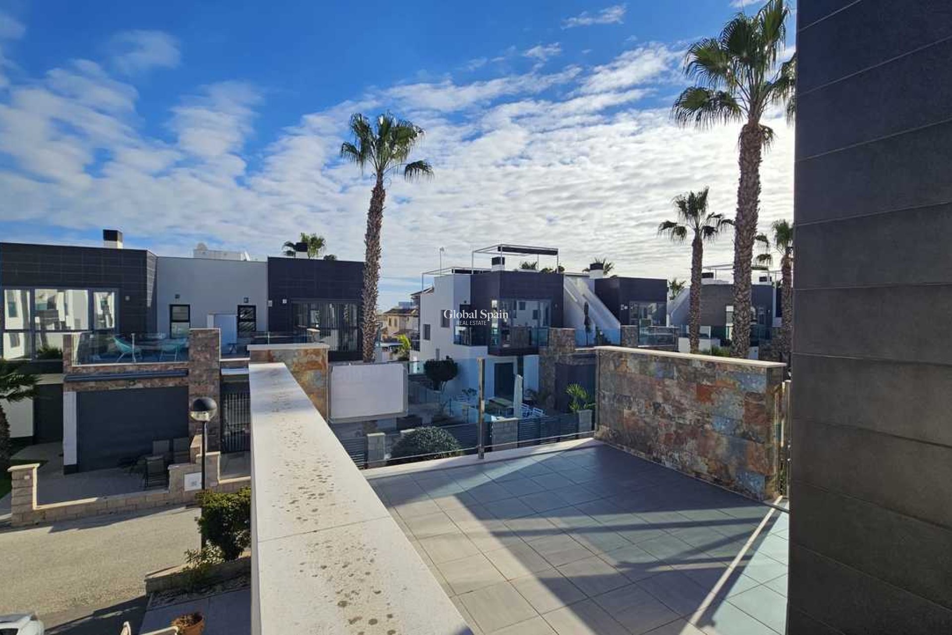 Resale - VILLA -
CABO ROIG - Costa Blanca