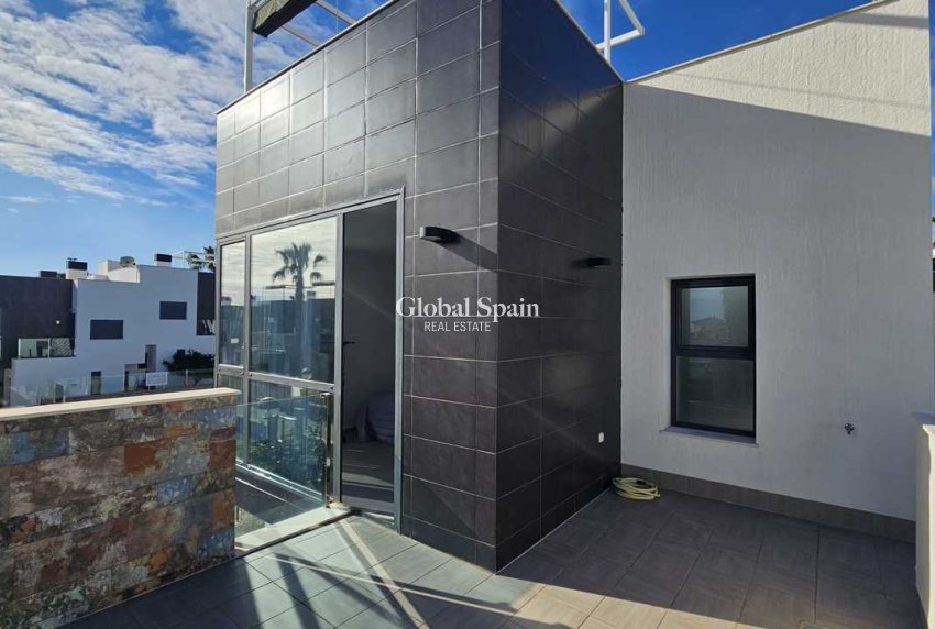 Resale - VILLA -
CABO ROIG - Costa Blanca