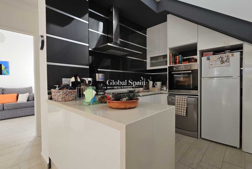 Resale - VILLA -
CABO ROIG - Costa Blanca