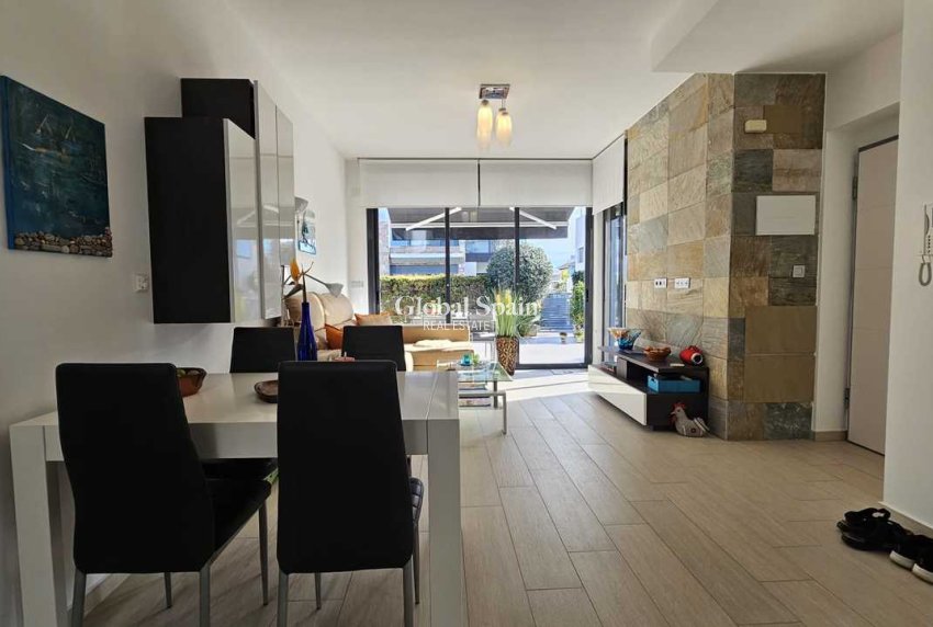 Resale - VILLA -
CABO ROIG - Costa Blanca