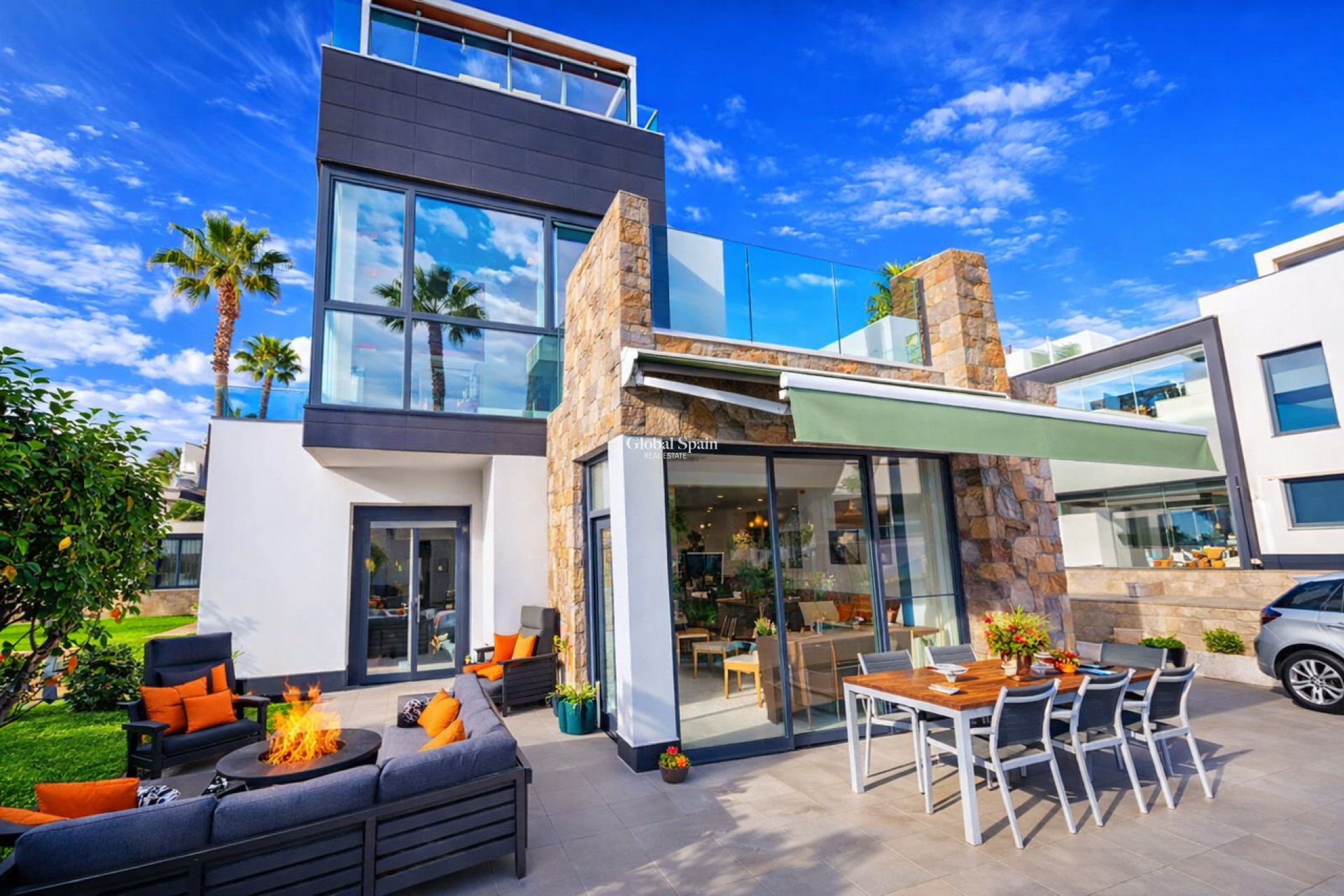 Resale - VILLA -
CABO ROIG - Costa Blanca