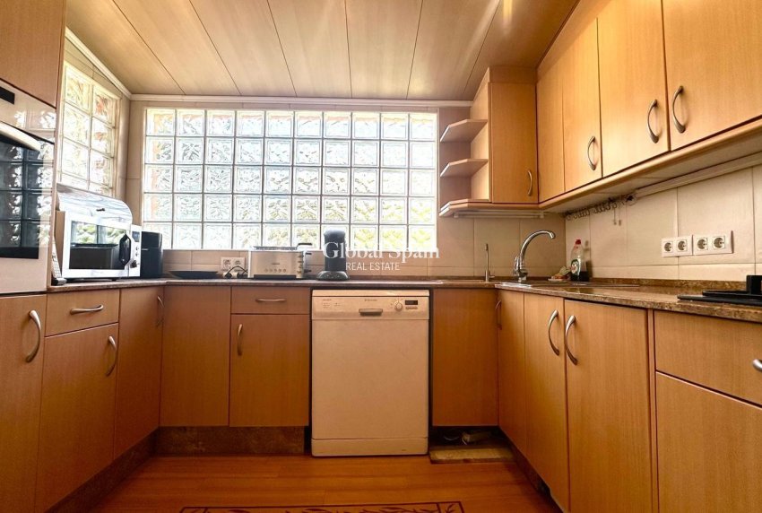 Resale - VILLA -
CABO ROIG - Costa Blanca