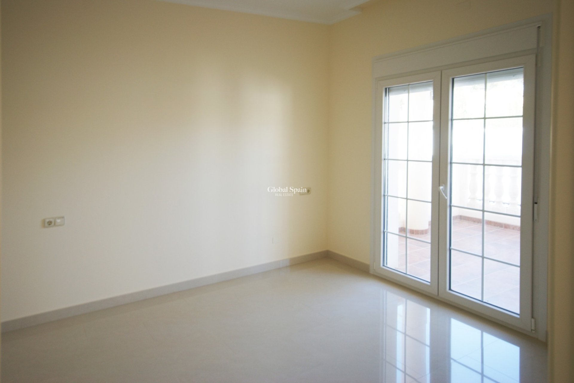 Resale - VILLA -
CABO ROIG - Costa Blanca