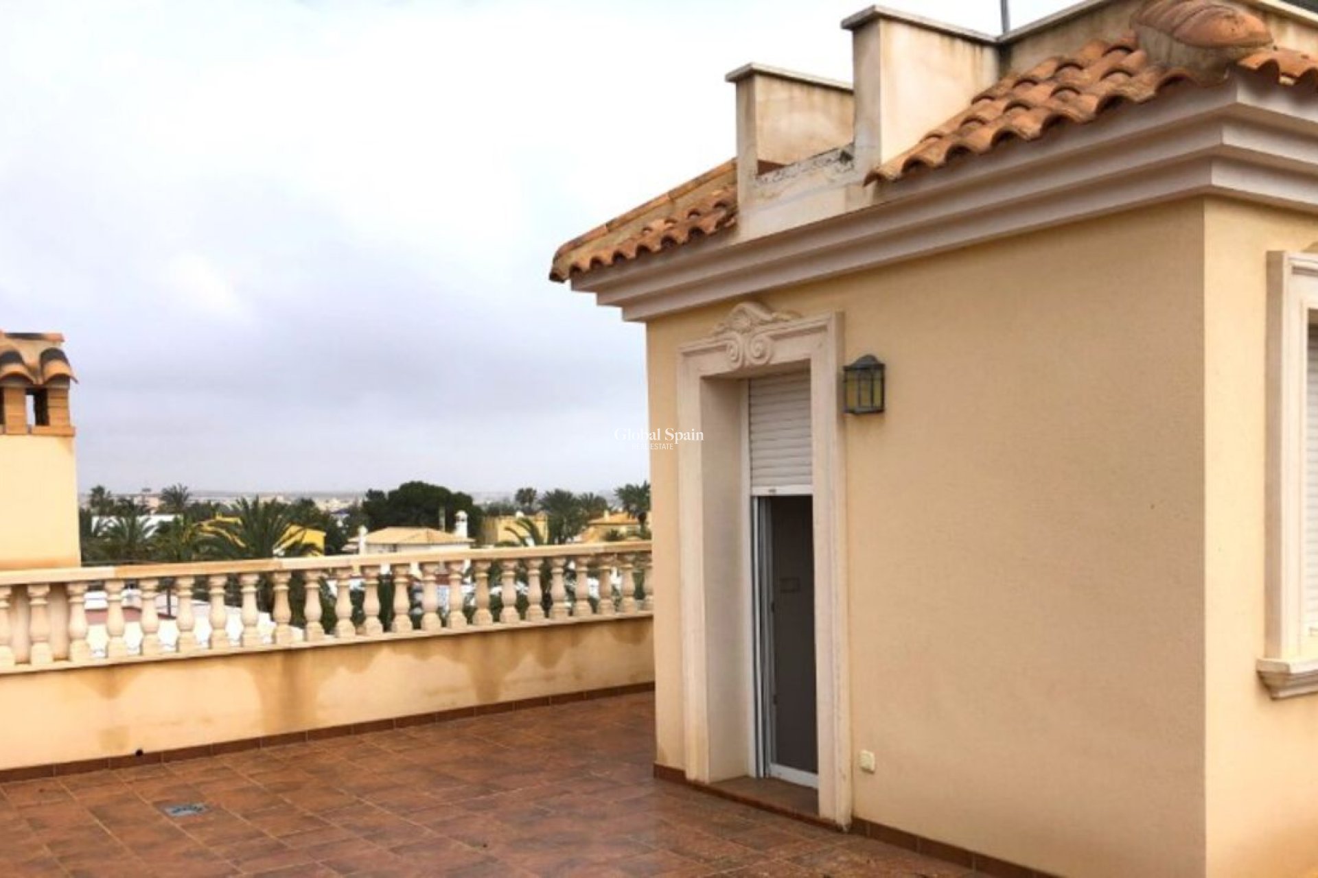 Resale - VILLA -
CABO ROIG - Costa Blanca