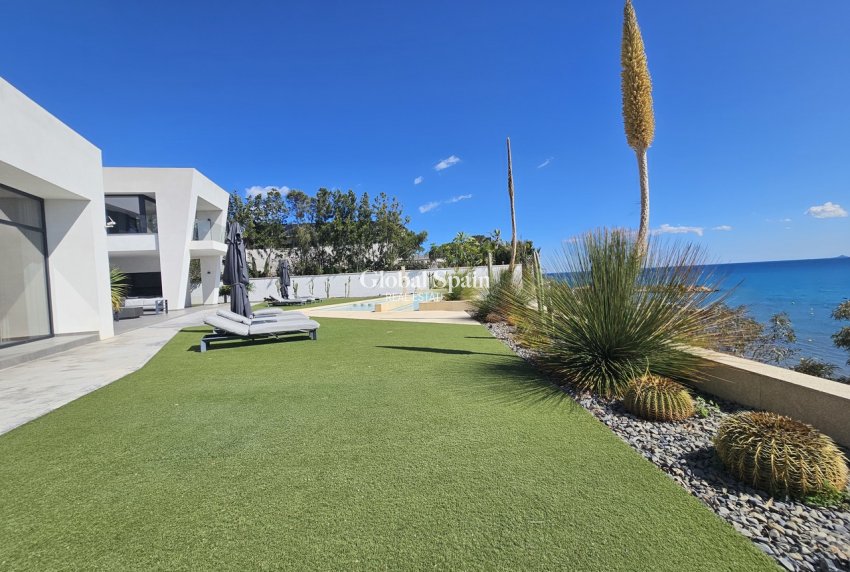 Resale - VILLA -
CABO ROIG - Costa Blanca