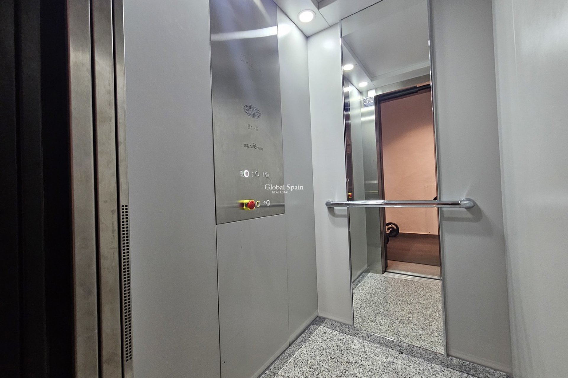 Resale - VILLA -
CABO ROIG - Costa Blanca