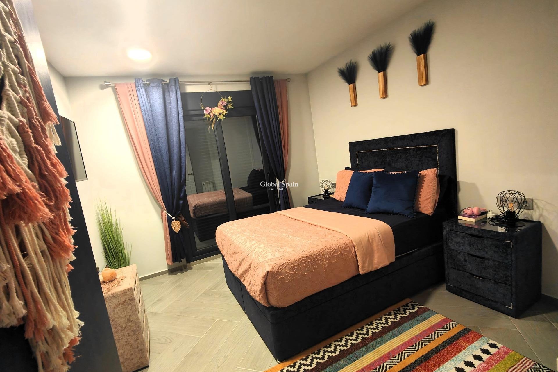 Resale - VILLA -
CABO ROIG - Costa Blanca