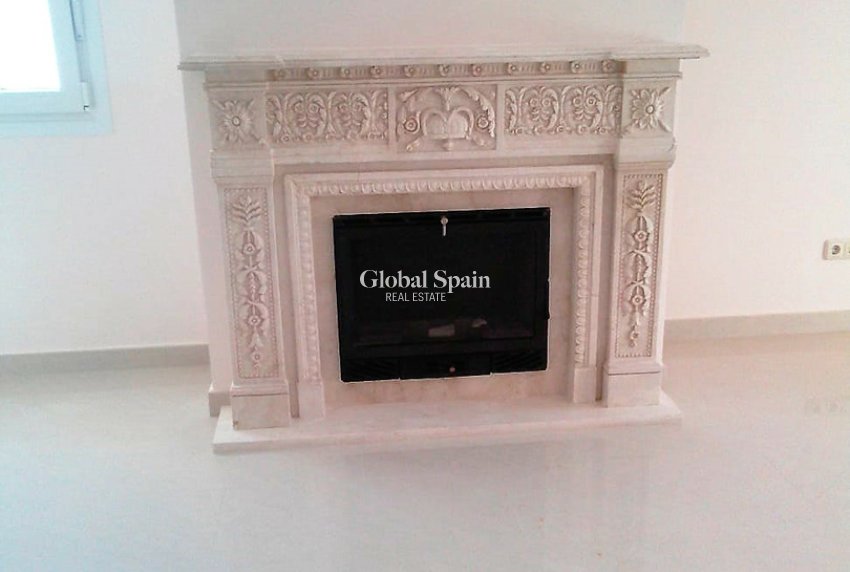 Resale - VILLA -
CABO ROIG - Costa Blanca