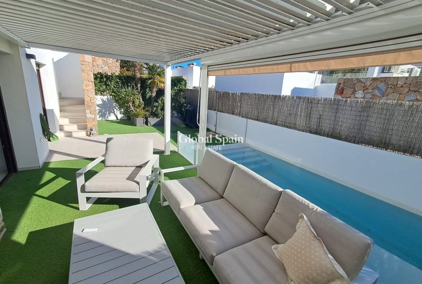 Resale - VILLA -
CABO ROIG - Costa Blanca