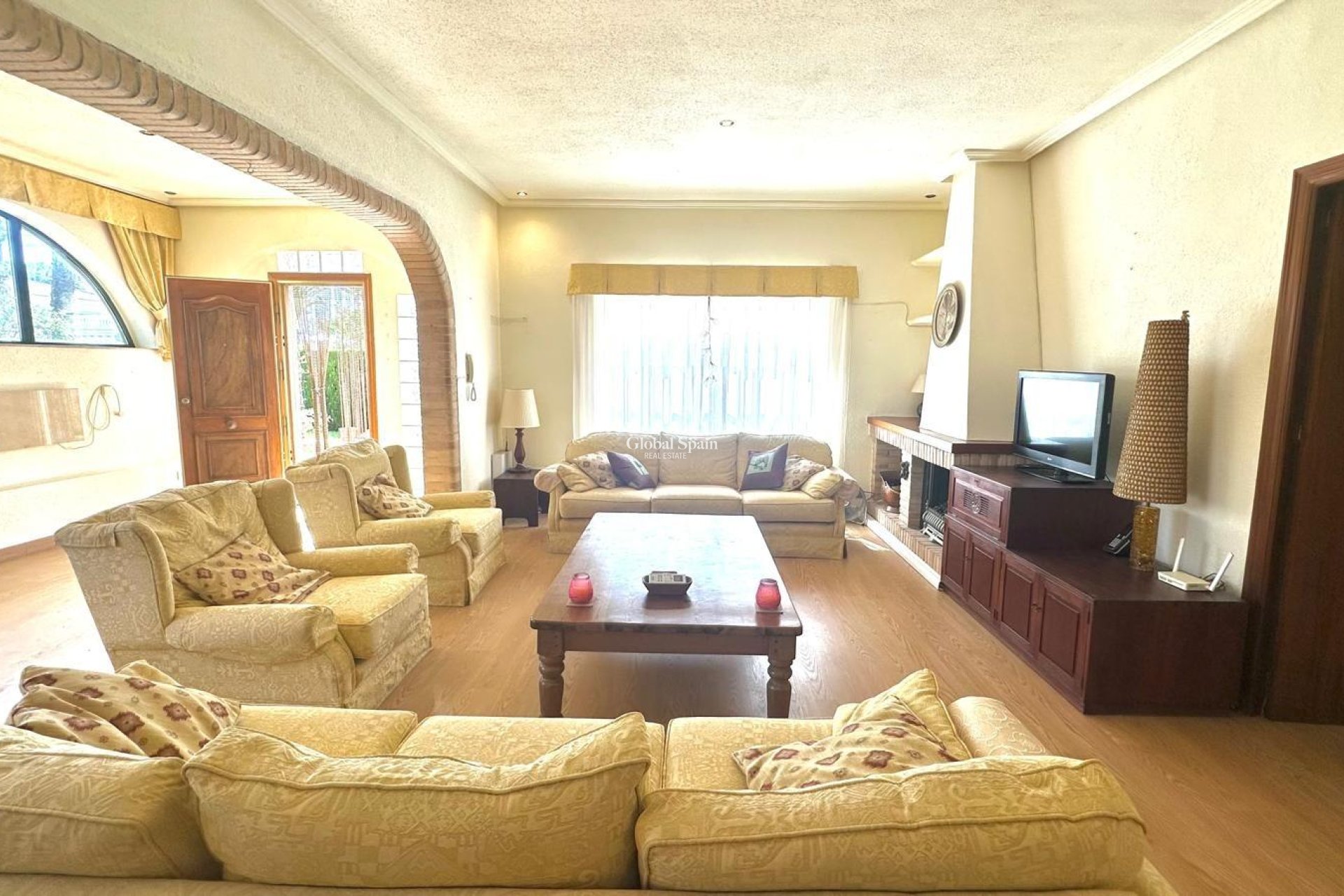 Resale - VILLA -
CABO ROIG - Costa Blanca