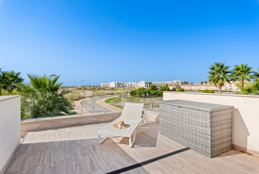 Resale - VILLA -
CABO ROIG - Costa Blanca