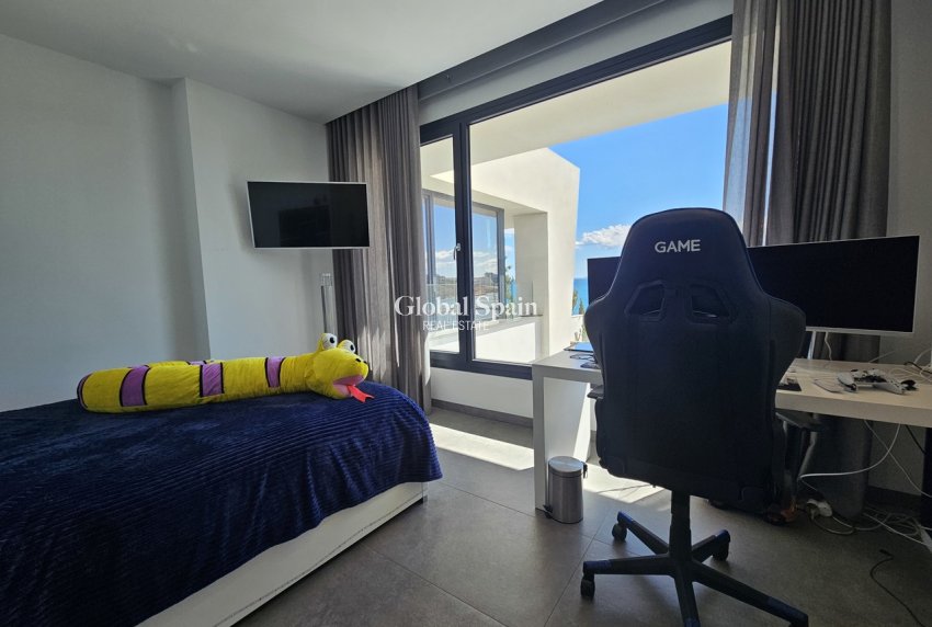 Resale - VILLA -
CABO ROIG - Costa Blanca