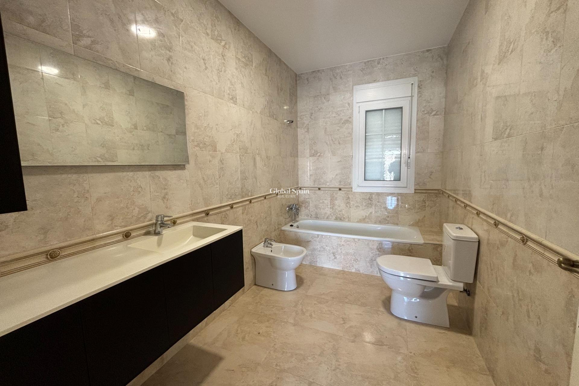 Resale - VILLA -
CABO ROIG - Costa Blanca