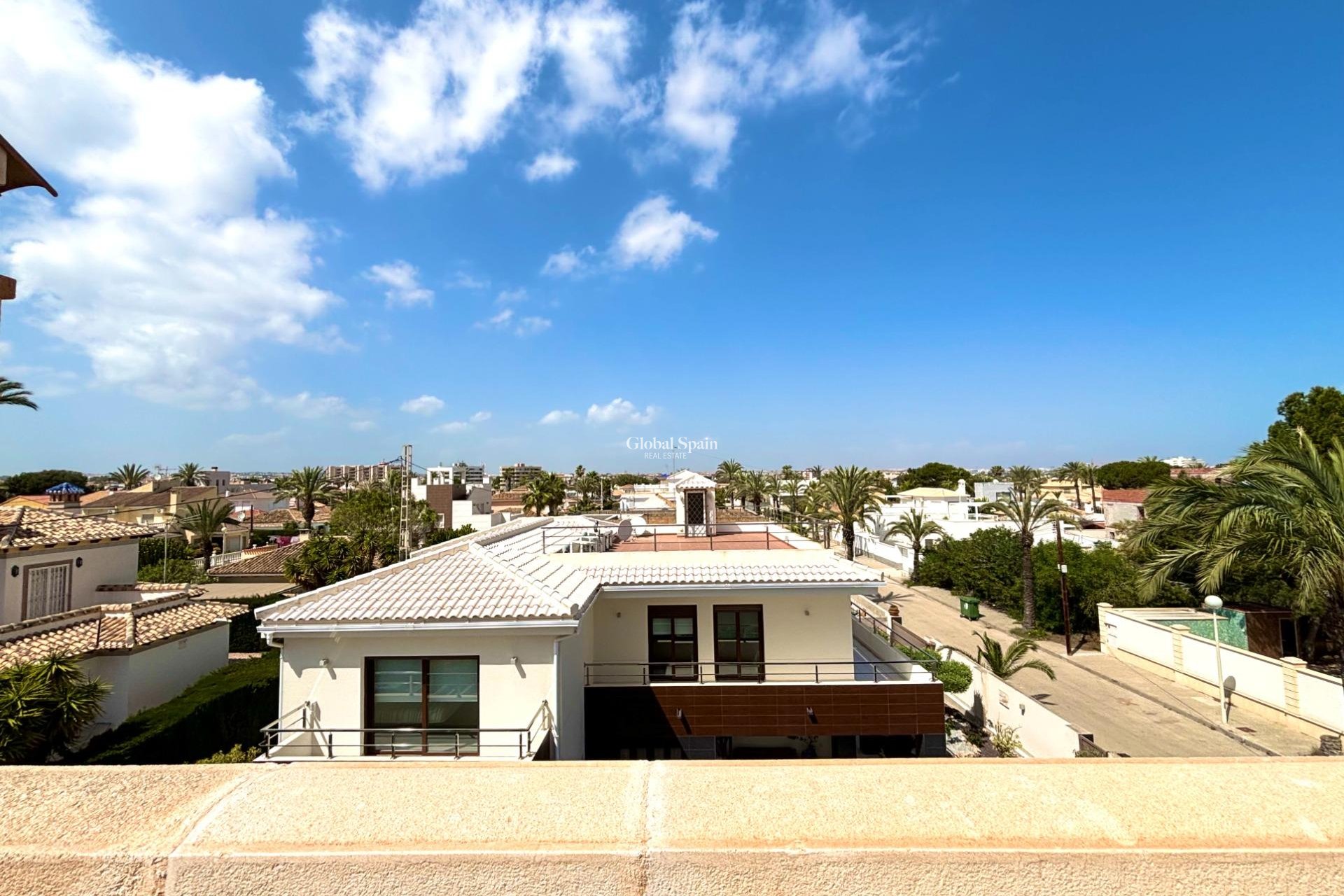 Resale - VILLA -
CABO ROIG - Costa Blanca