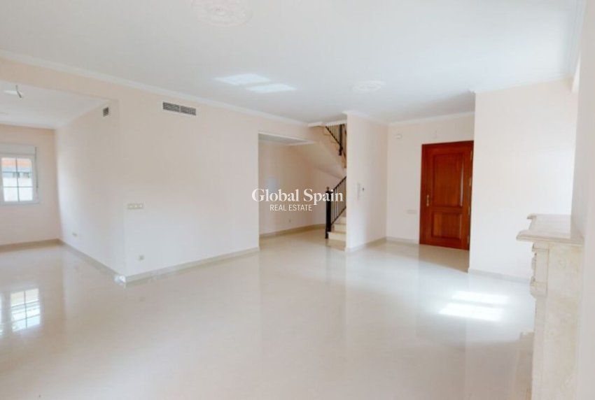 Resale - VILLA -
CABO ROIG - Costa Blanca