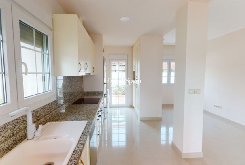 Resale - VILLA -
CABO ROIG - Costa Blanca