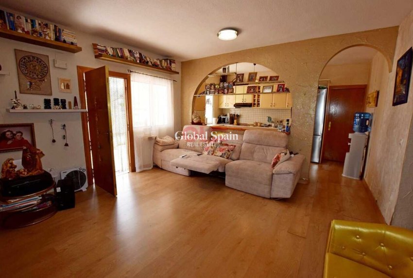 Resale - VILLA -
CABO ROIG - Costa Blanca