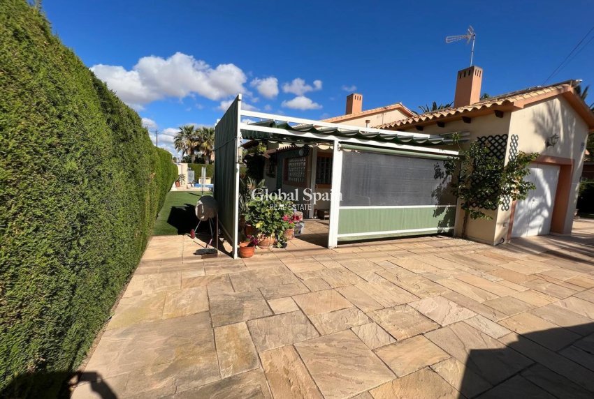 Resale - VILLA -
CABO ROIG - Costa Blanca