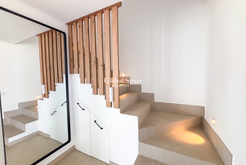 Resale - VILLA -
CABO ROIG - Costa Blanca
