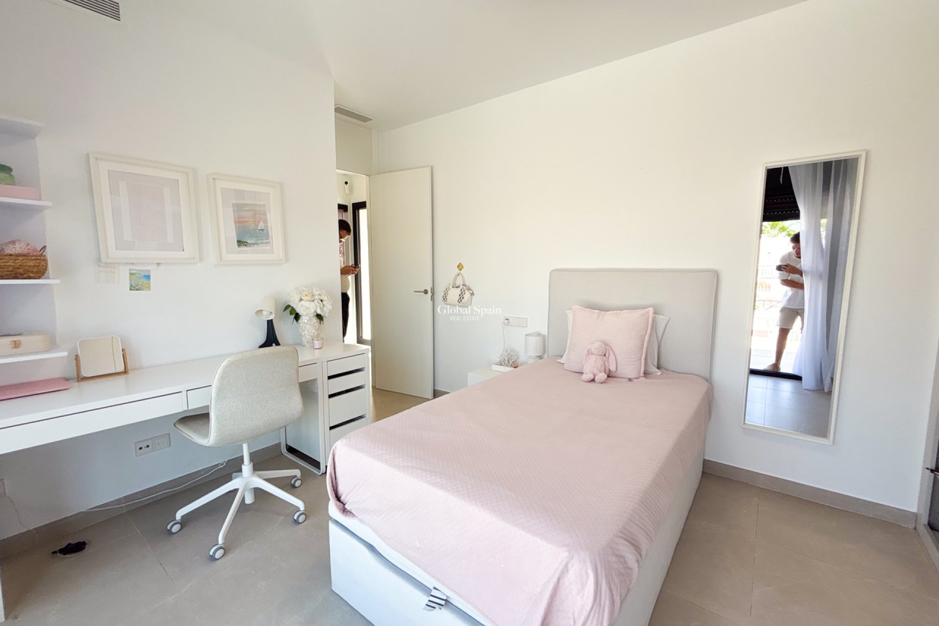 Resale - VILLA -
CABO ROIG - Costa Blanca