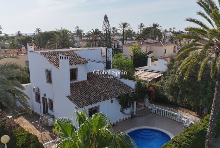 Resale - VILLA -
CABO ROIG - Costa Blanca