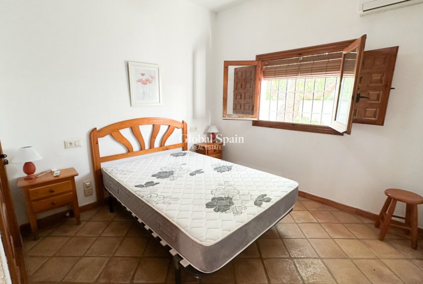 Resale - VILLA -
CABO ROIG - Costa Blanca