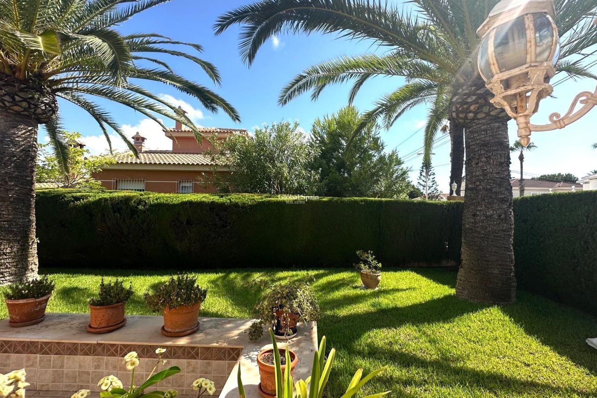 Resale - VILLA -
CABO ROIG - Costa Blanca