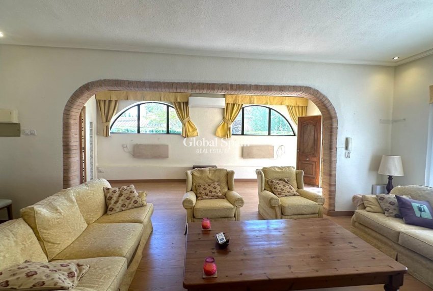 Resale - VILLA -
CABO ROIG - Costa Blanca