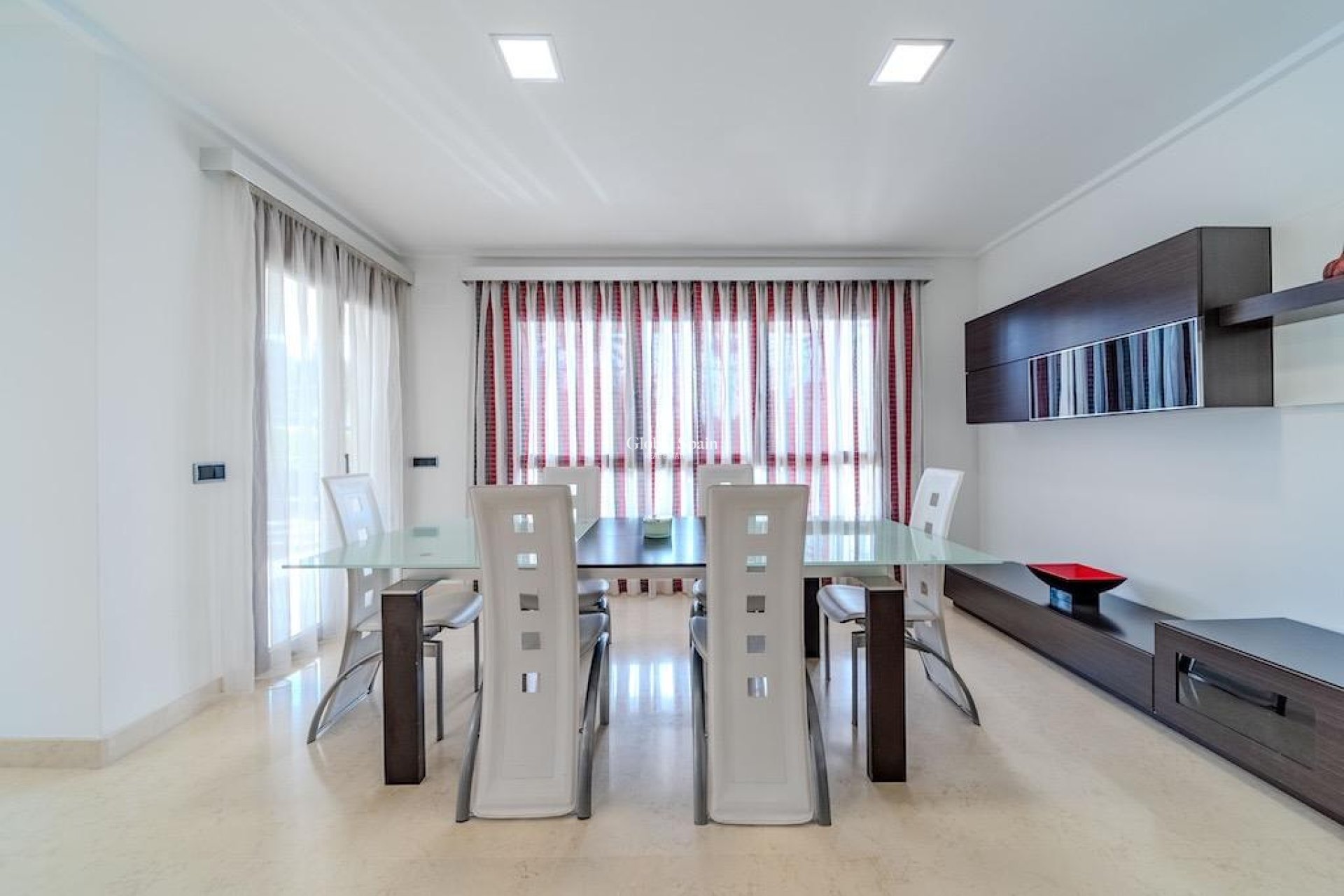 Resale - Villa -
CABO ROIG - Costa blanca