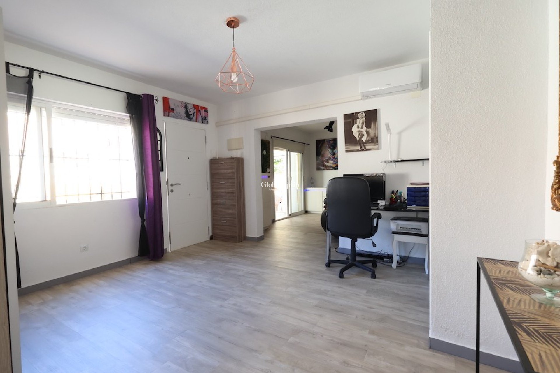 Resale - Villa -
CABO ROIG - Lomas de Cabo Roig