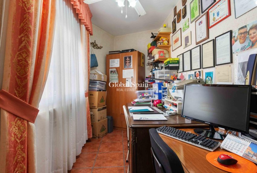 Resale - VILLA -
CABO ROIG - MUY CERCA DE LA PLAYA