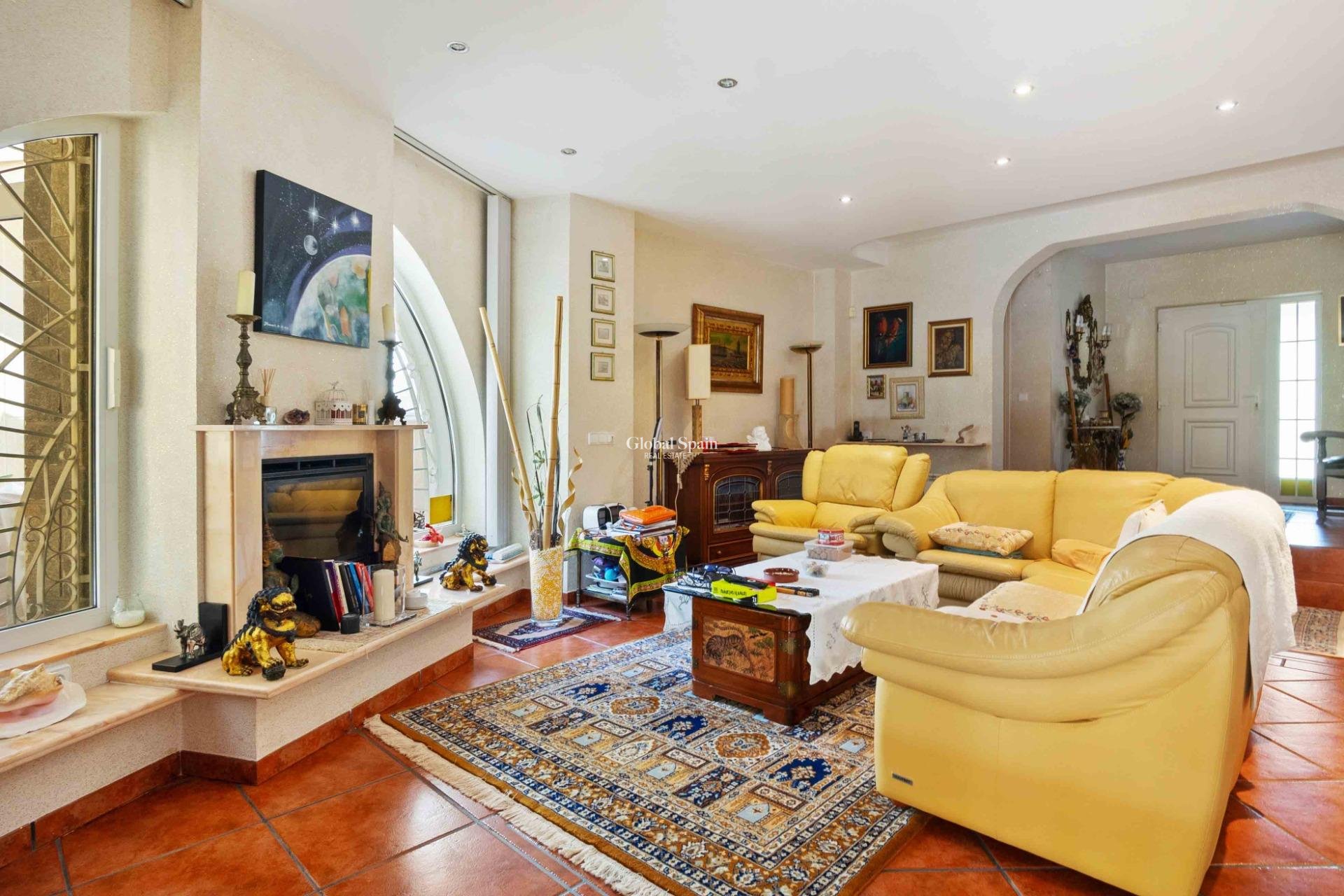 Resale - VILLA -
CABO ROIG - MUY CERCA DE LA PLAYA