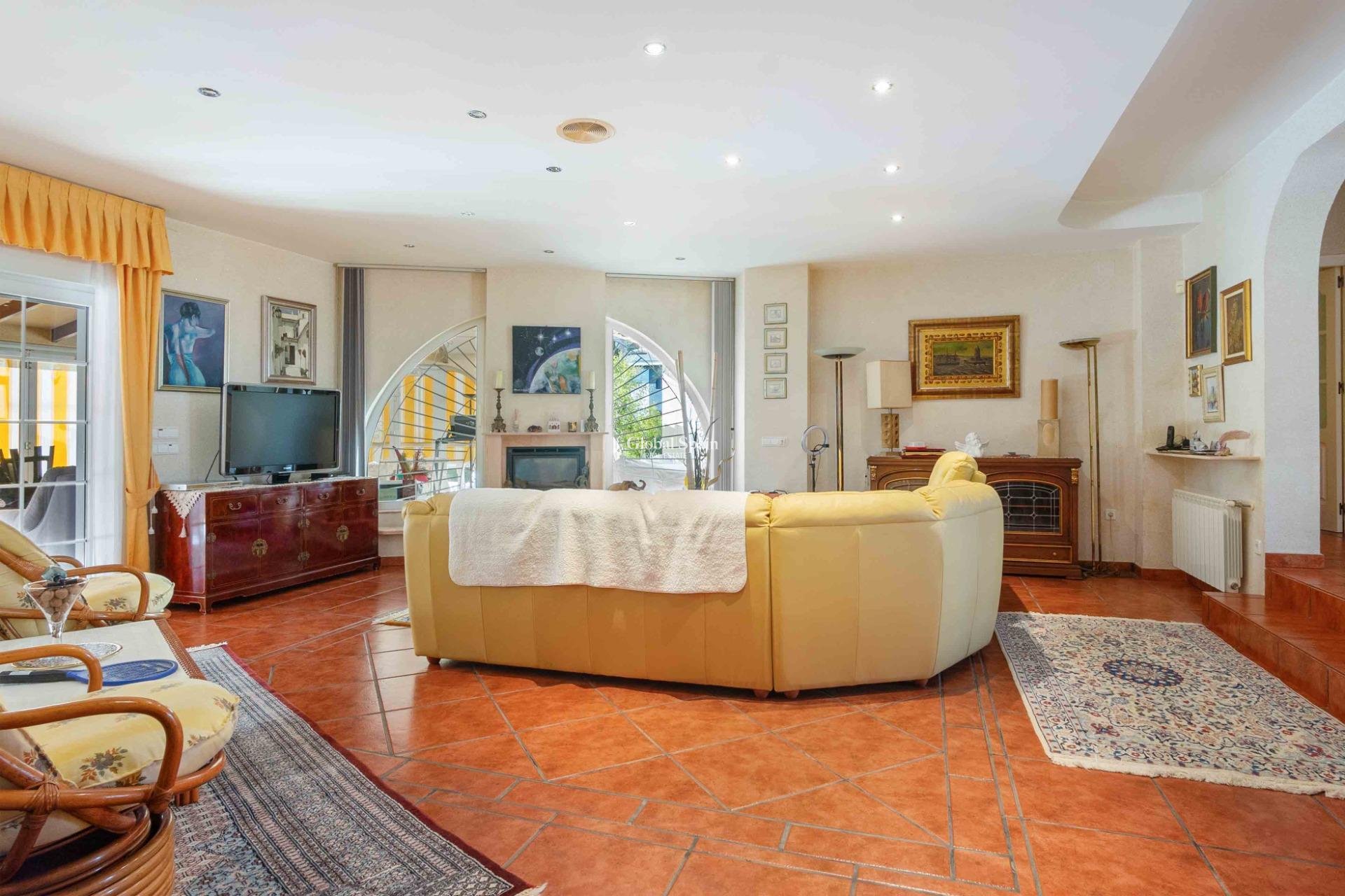 Resale - VILLA -
CABO ROIG - MUY CERCA DE LA PLAYA