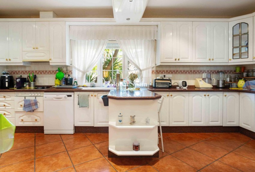 Resale - VILLA -
CABO ROIG - MUY CERCA DE LA PLAYA