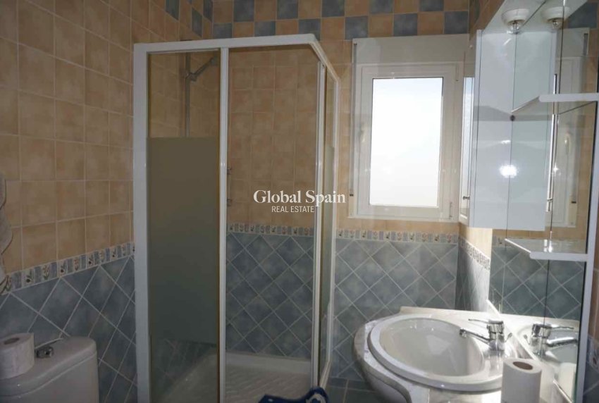 Resale - Villa -
CABO ROIG